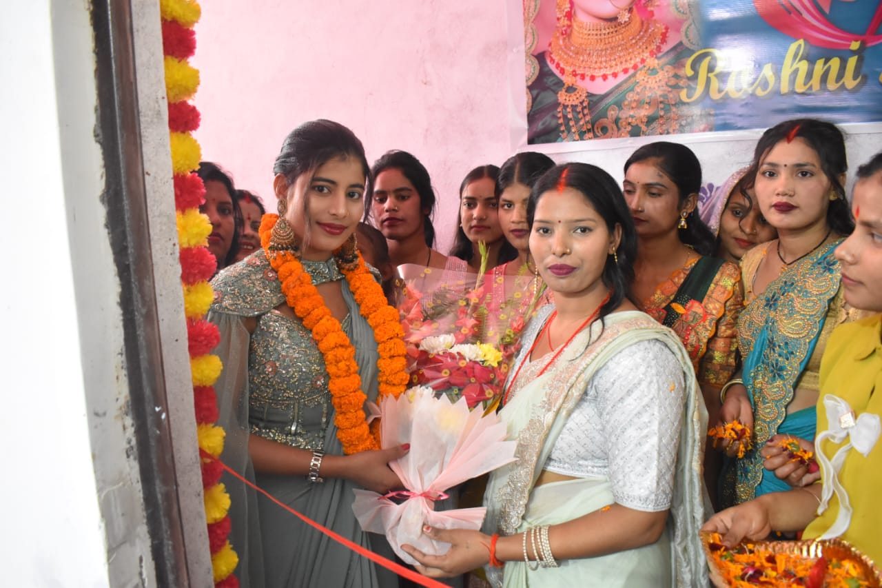 Salon Grand Opening